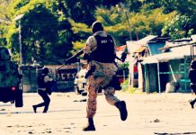 Departamentul de Stat ii indeamna pe americani sa paraseasca Haiti, in urma luptelor violente intre bande